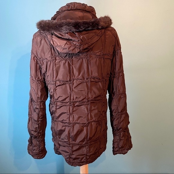 Winter dream women’s brown coloured rabbit fur‎ trimmed  coat in size 38 - Picture 3 of 9